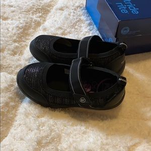 Stride Rite black Tilley 9.5